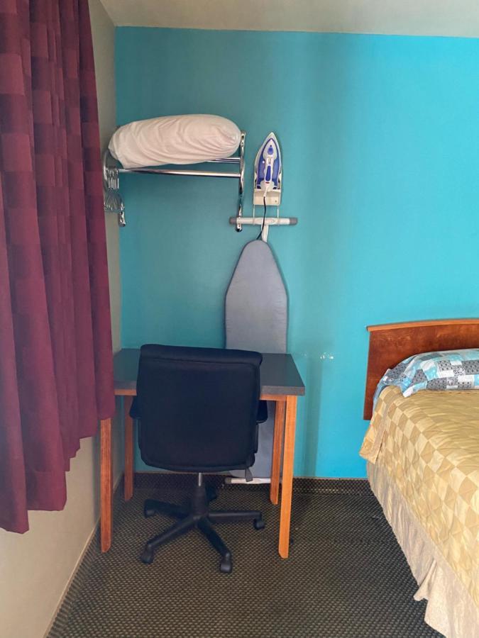 Lone Pine Budget Inn 외부 사진