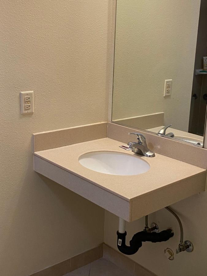 Lone Pine Budget Inn 외부 사진